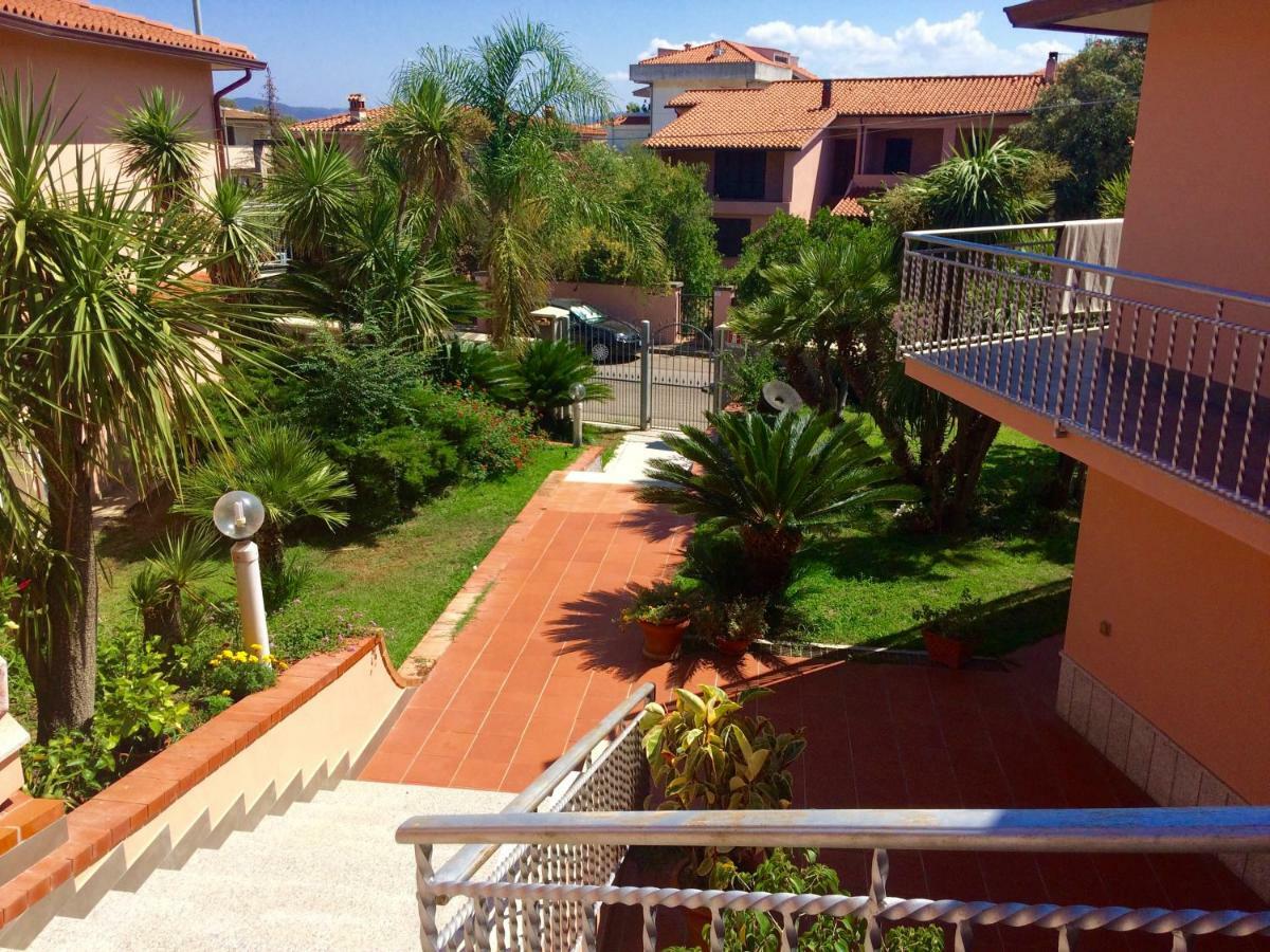 Tony Home Olbia Exteriér fotografie